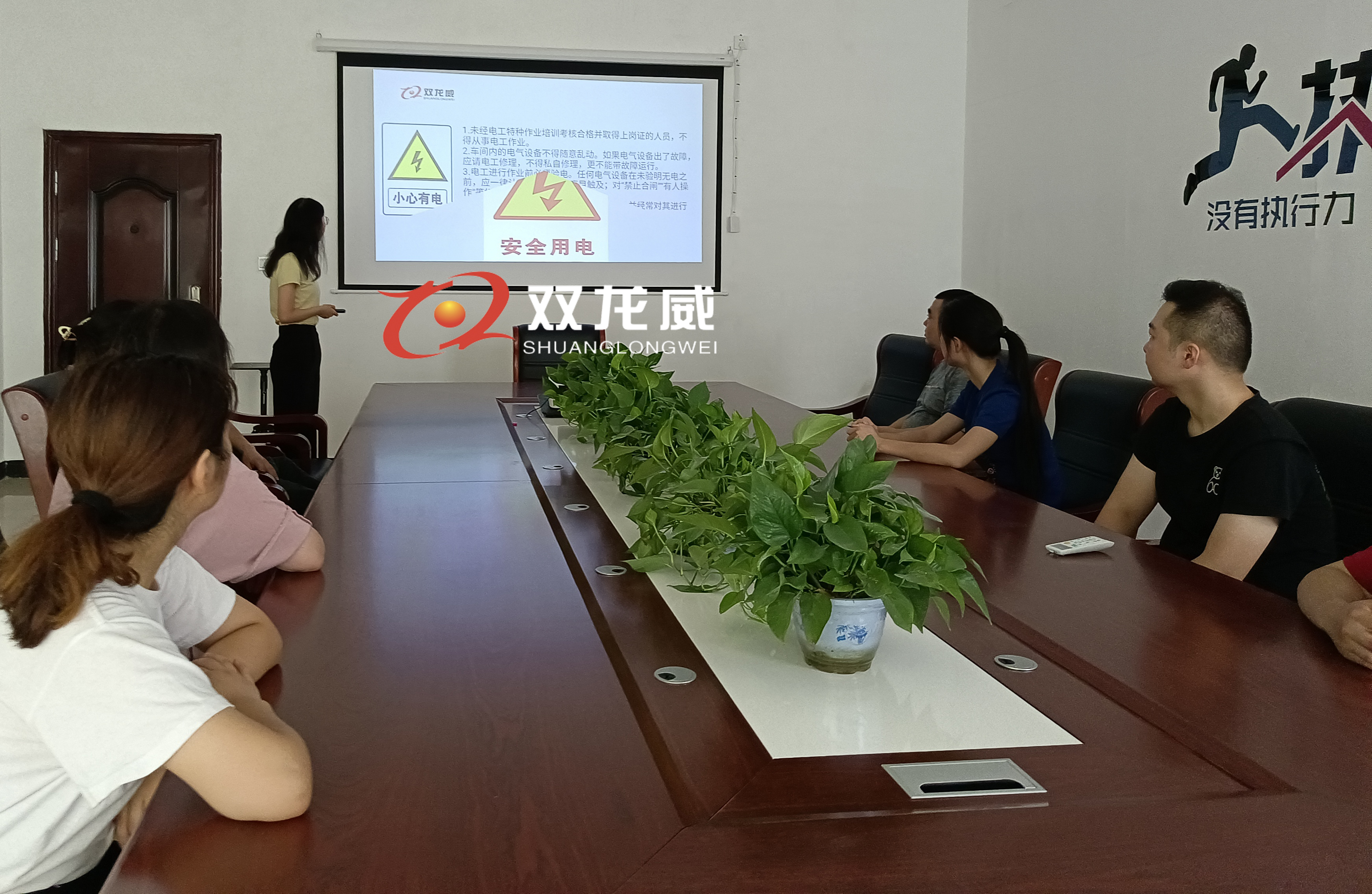 配图小5.jpg